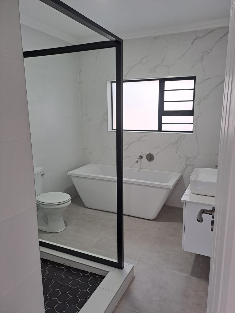 3 Bedroom Property for Sale in Aston Bay Eastern Cape